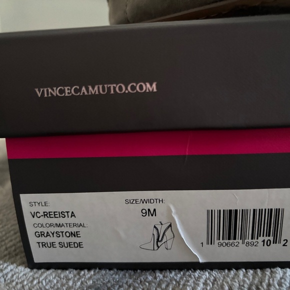 Ankle boots - Picture 1 of 3